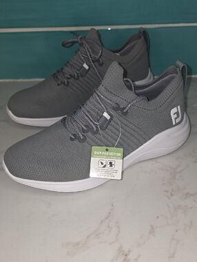 FootJoy Gray Knit Athletic Sneaker with White Sole Size 6